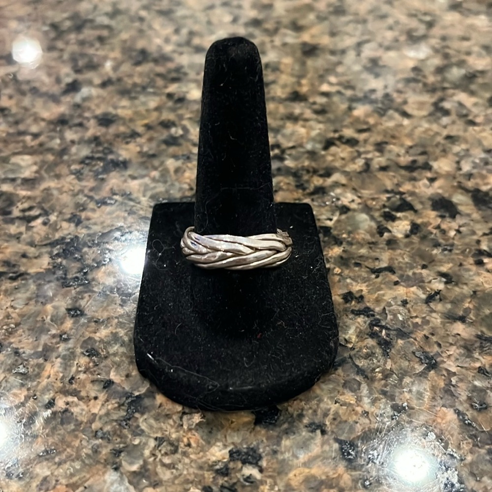 Wicker/Braided Silver Band